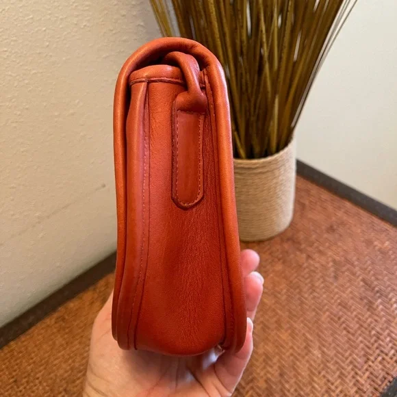 Vintage Coach 9825 Mini Bag in Red🧱 - Picture 2 of 12